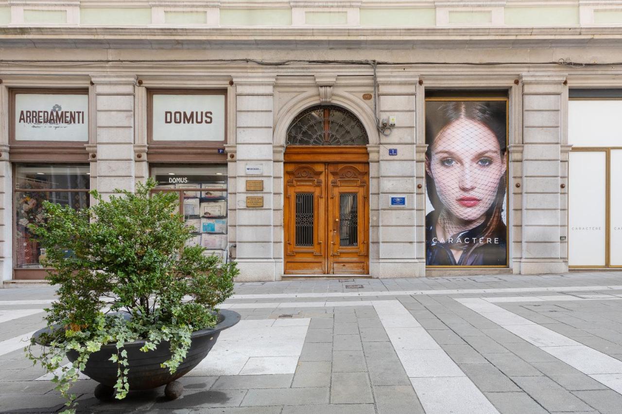 Trieste Chic Studio: Historic Elegance 外观 照片